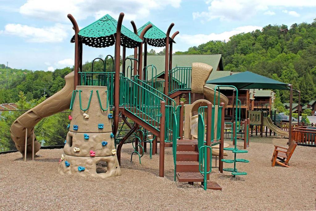 2Br Westgate Resort Sleeps 10 - Smoky Mtn Condo With Free Water Park Гатлінбург Екстер'єр фото